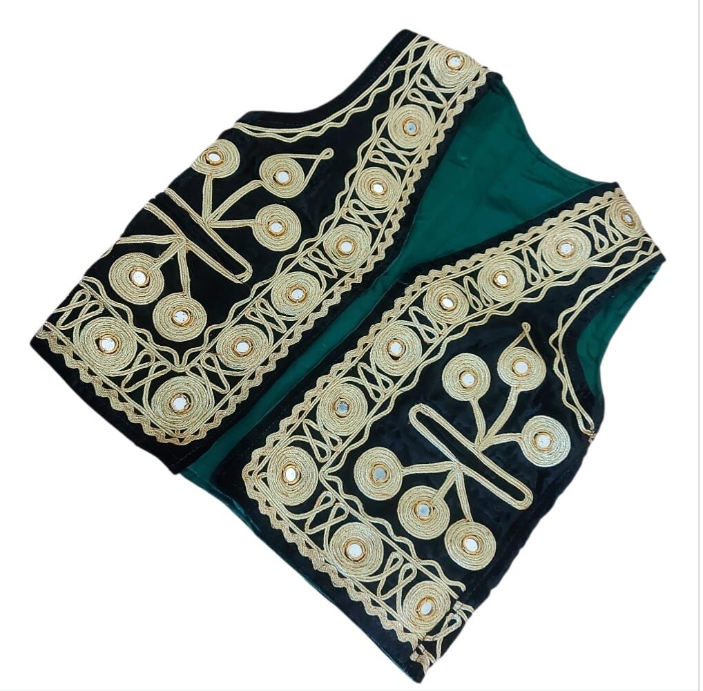 Siyah Kadefi Üzerine İşlemeli Çocuk Cepken (6 Yaş Grubu) Sıfır Ürün