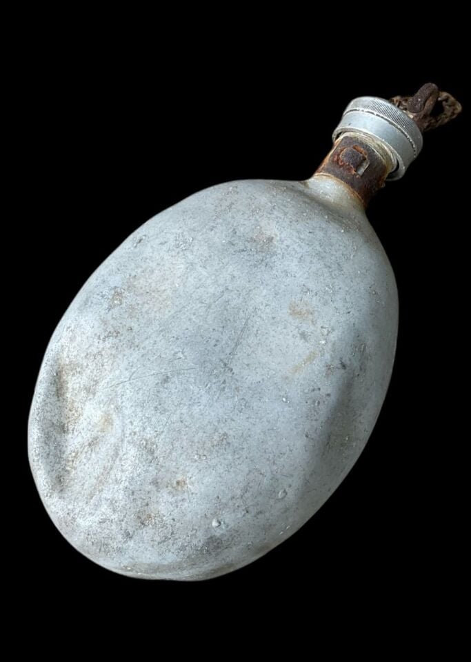 22 cm. 1948 Alman Askeri Alüminyum Matara