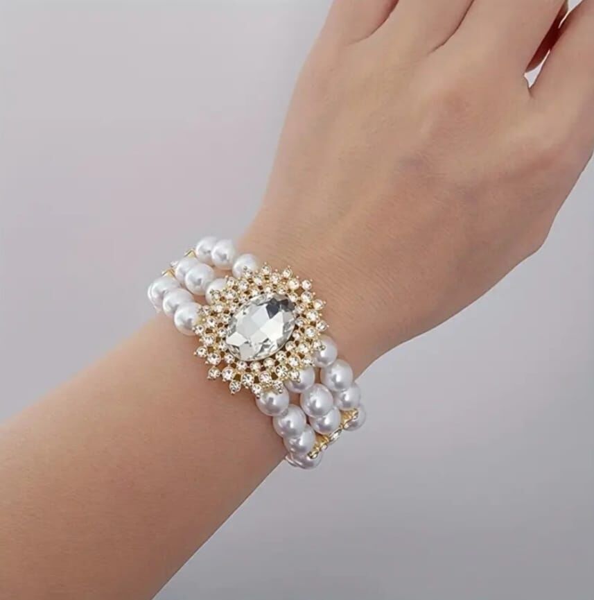 Donna Çok Katmanlı Altın Tonlu Çiçek Desenli Bileklik Modeli