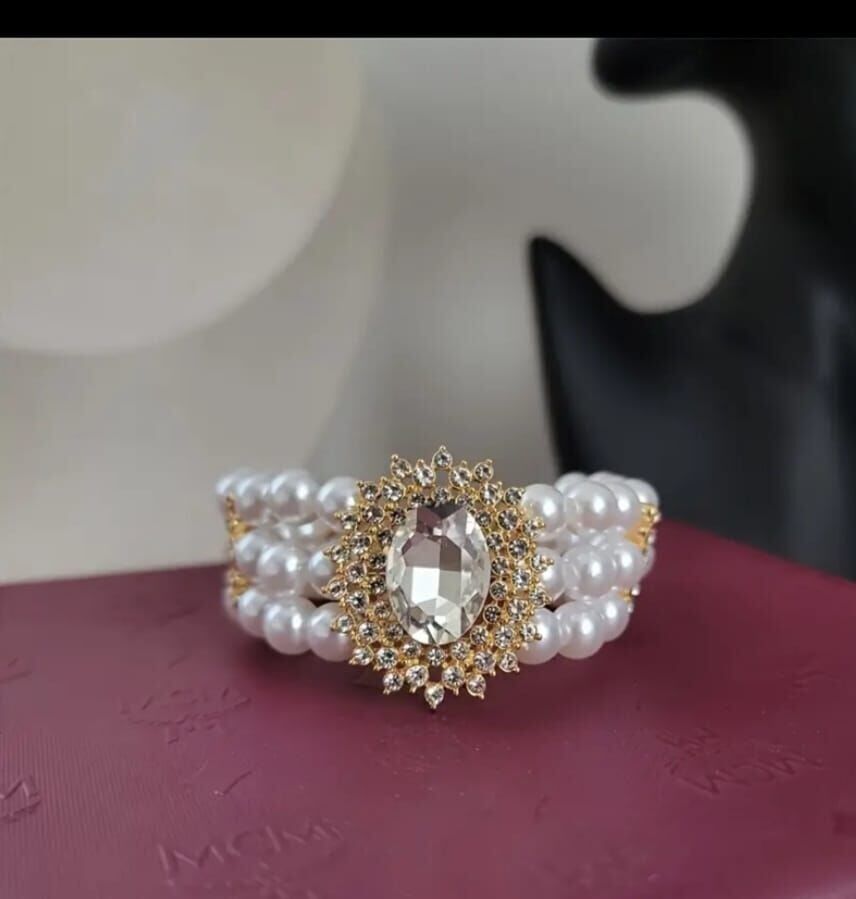 Donna Çok Katmanlı Altın Tonlu Çiçek Desenli Bileklik Modeli