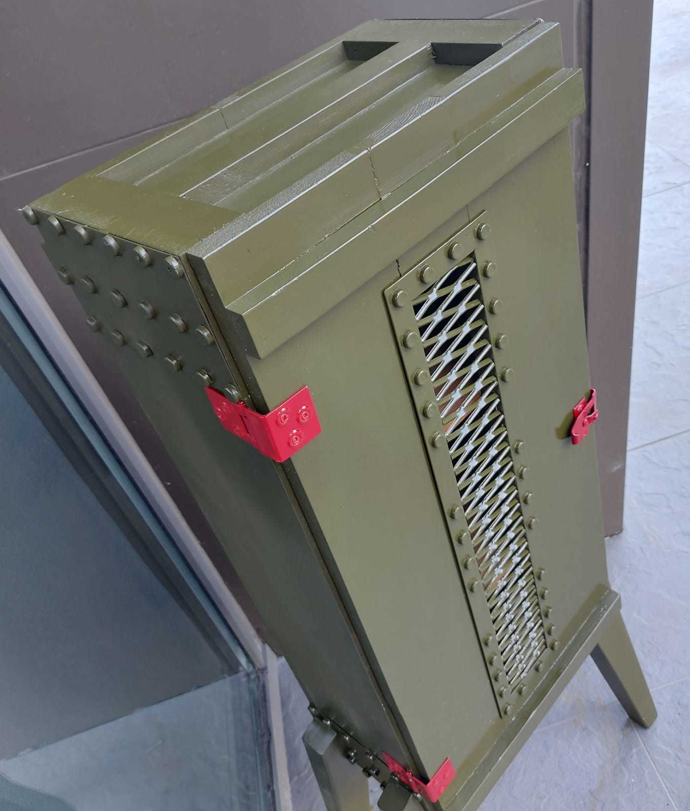 Ayaklı Sandık Dolap Modeli