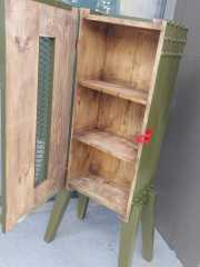 Ayaklı Sandık Dolap Modeli