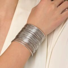Donna Gümüş Renk Avrupa Ve Amerikan Tarzı Çok Katmanlı Metal Bileklik