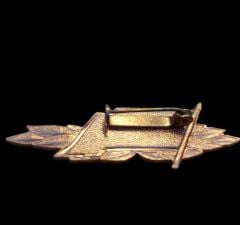 5.5x2 cm. Doğu Alman Muharebe Gruplar Bronz Liyakat Nişanı