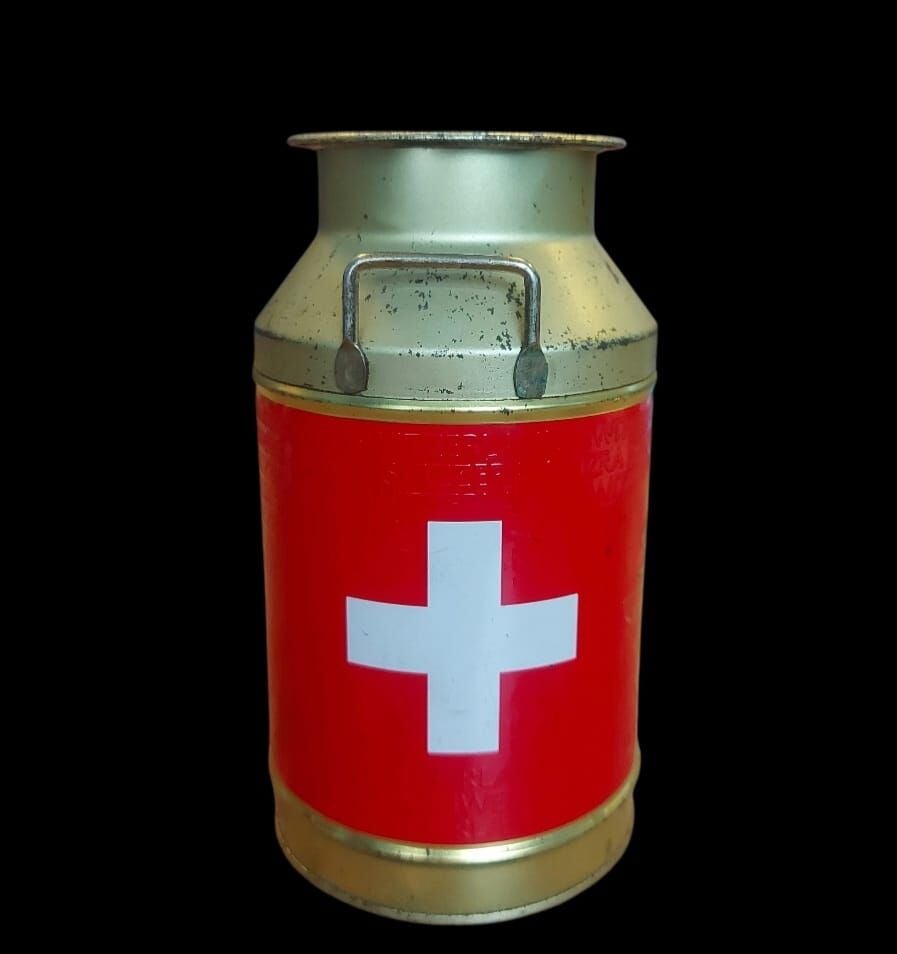 17x9 cm. Dönem  Metal Süt Güğümü Formunda Swiss Premium Çikolata Kutusu