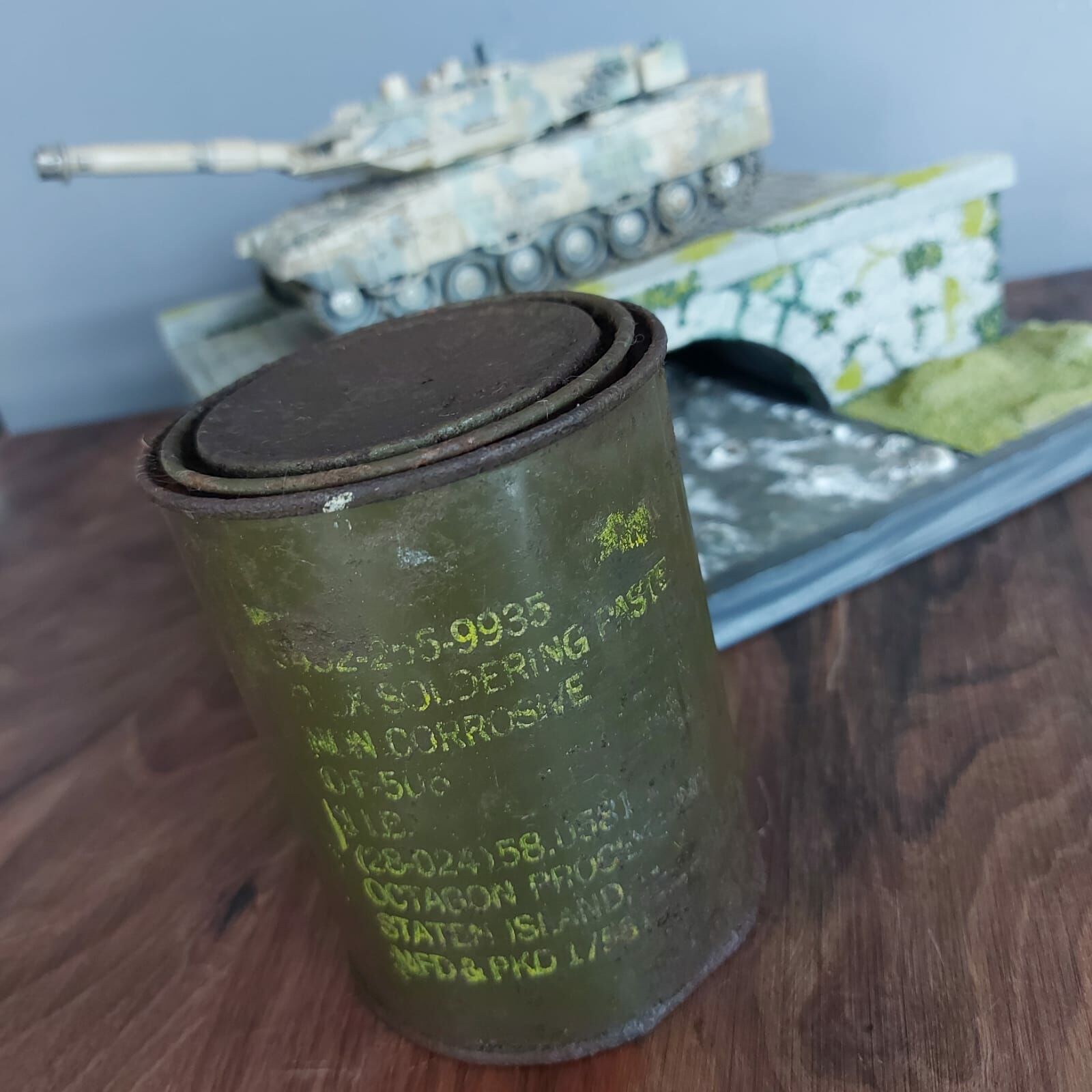 Island Askeri Yağ Tenekesi