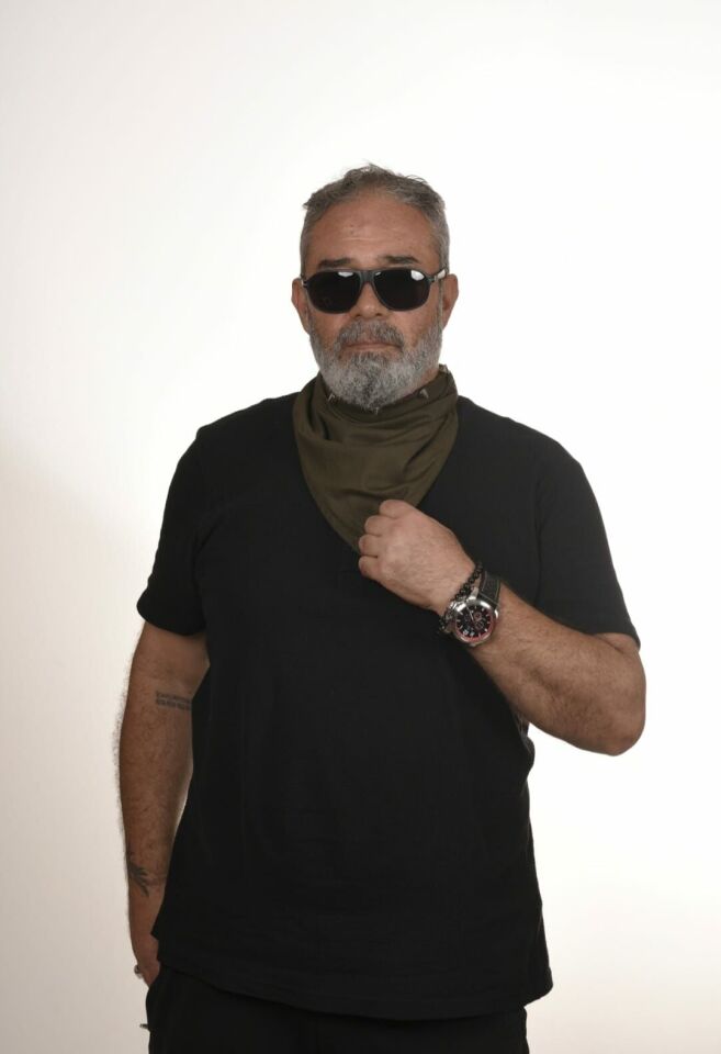 65x65 cm Haki Renk Büyük Boy Sivri Spike Bandana