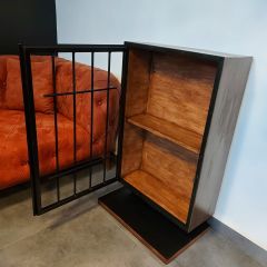 Metal Kafesli Ahşap İçecek Dolap Modeli