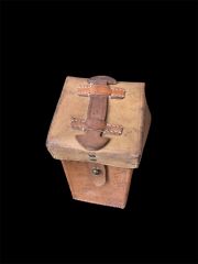 18x9x8 cm.Ww2 Dönemi Deri Kütüklük