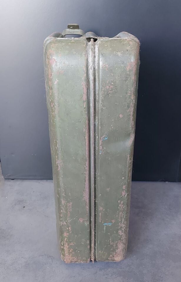1952 Haki 20 LT Benzin Bidonu