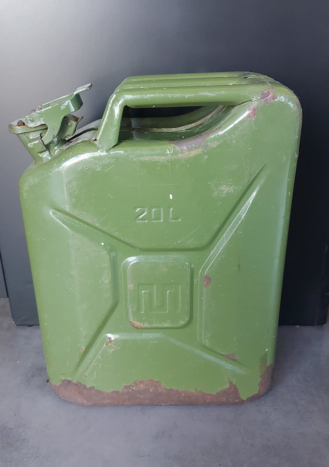 Haki 20 LT Benzin Bidonu