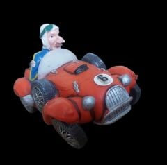 15x10 cm. Yarış Arabası ve Yarışçı Formunda Araba Kumbara