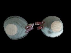 20x20x10 cm. 1940-1950'ler Sovyet Askeri Keçe Dizlik (Çift)