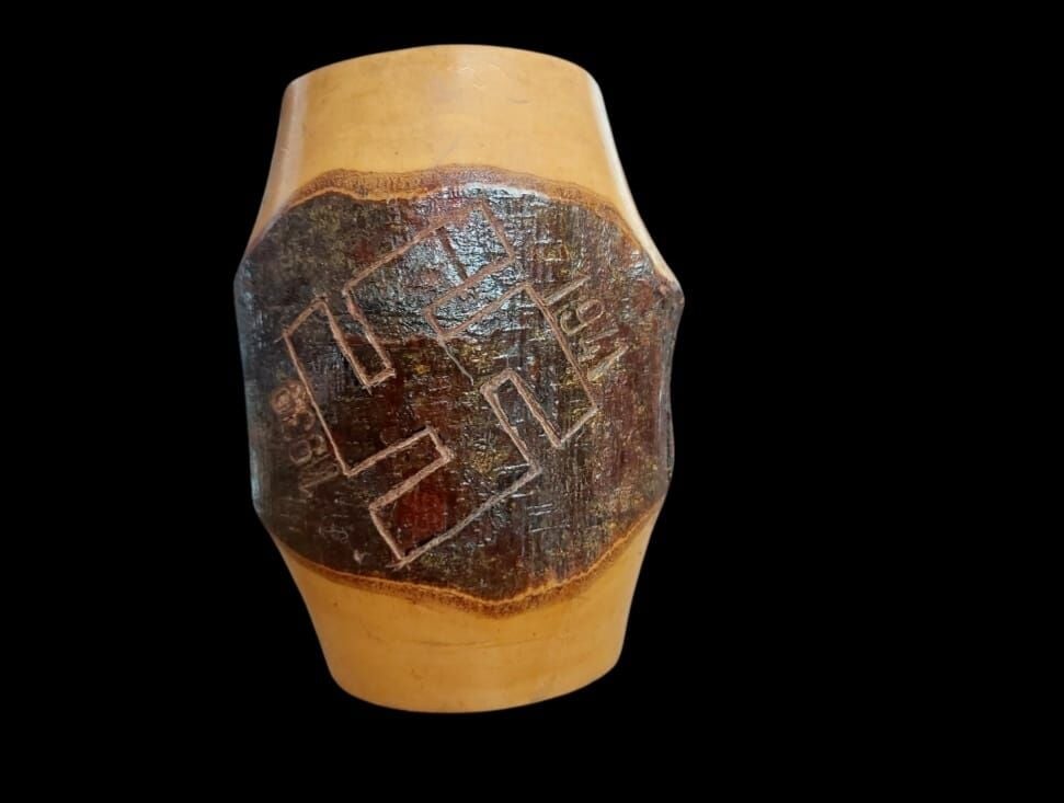 12 cm. El Yapımı Ahşap Oyma Bardak Modeli