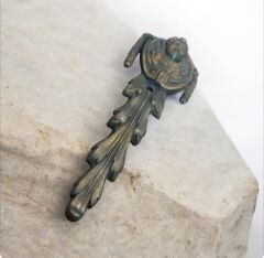 21 cm. Pirinç Kapı Tokmağı (Melek Figürlü-Eski Dönem)