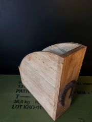 30.5x10x26.5 cm. Orjinal Nal Motifli Ahşap Dosyalık