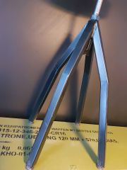 Metal Ayaklı Tabure Modeli