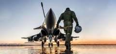 Uçağına Giden Pilot Baskılı Mavi Bardak (Model-11)