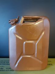 1963 Tarihli 20 Lt. Benzin Bidonu (Kahverengi)