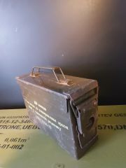 27x9x17.5 cm. Rus Metal Mühimmat Kutusu