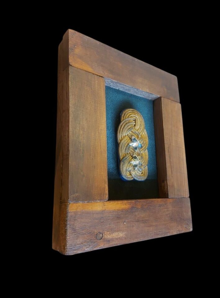 20x25x4 cm. Vintage Ahşap Çerçeve (Sb. Apoletli)