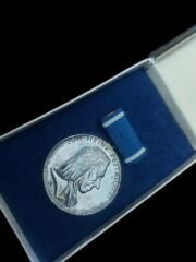 3.2 cm. Çap 1960'lar Orjinal Kutusunda Doğu Almanya Madalyon