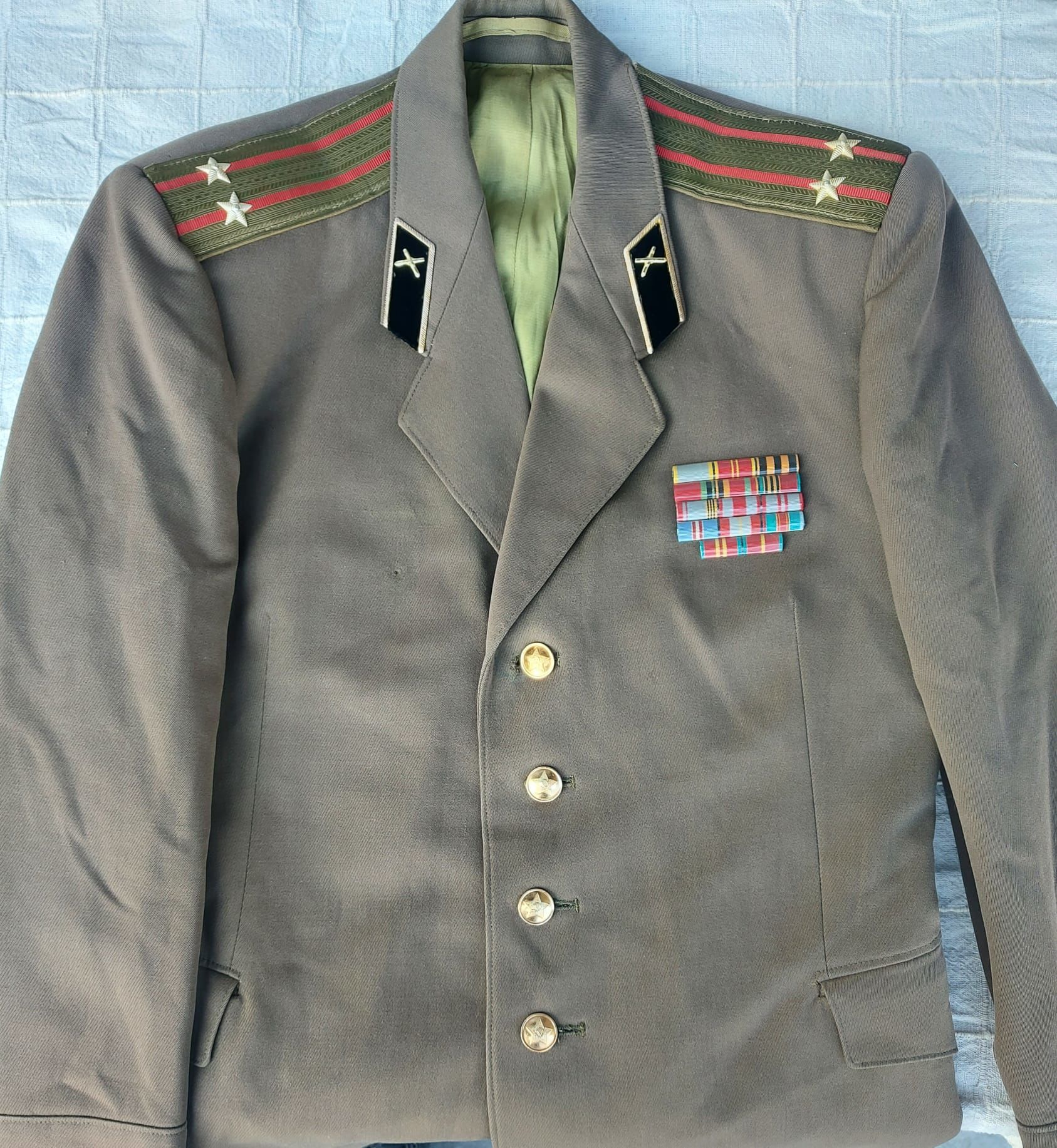 Sovyet Piyade Birliği Yrb. Rütbe Takım Elbise (XL Beden)+14 'lü Şerit Rozet Barı