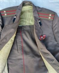 Sovyet Askeri Müh. Yrb. Rütbe Takım Elbise (XL Beden)+8'li Şerit Rozet Barı