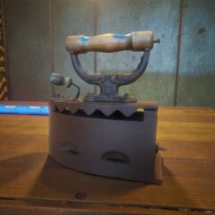 22x21 cm. Osmanlı Dönemi Kömürlü Döküm Ütü