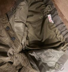 Doğu Alman Strichtarn  Pantalon+Askı+Fanila Takım Halinde( S Beden)