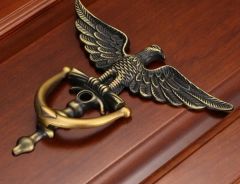 20x22 cm. Kartal Başlı Kapı Tokmağı