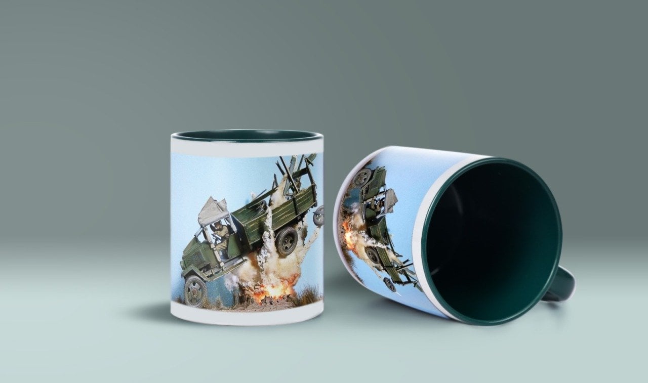 Patlayan Askeri Araç Yan Görünüş Yeşil Bardak (Model-34)