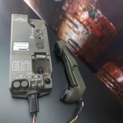 Askeri Telefon Modeli-Hek Ürün (Kablo Soyulmuş Vaziyette-Uygun Sunulmuştur)