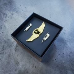 9.5x9.5x6 cm. Kutusunda  1 Adet Metal Pilot Brove-2 Adet Metal Rozet Kombini (Dekoratif Ürün)