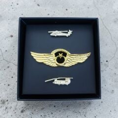 9.5x9.5x6 cm. Kutusunda  1 Adet Metal Pilot Brove-2 Adet Metal Rozet Kombini (Dekoratif Ürün)