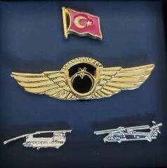 9.5x9.5x6 cm. Kutusunda  1 Adet Metal Pilot Brove-3 Adet Metal Rozet Kombini (Dekoratif Ürün)