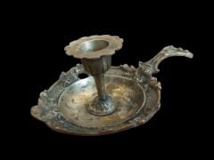 17x10.5x6 cm. Pirinç Malzeme Dönem Şinanay Mumluk