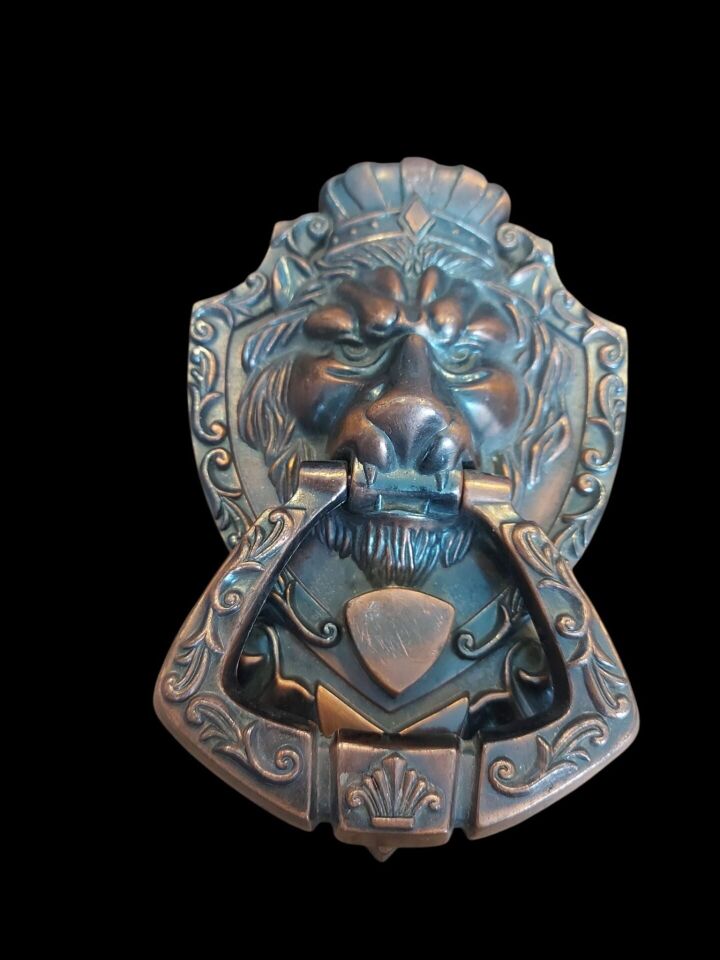 11x17.5 cm. Bakır Madenden Aslan Başlı Kapı Tokmağı