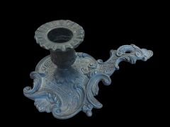 19x11.5x8 cm. Zin Madenden Dönem Şinanay Mumluk