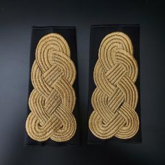 12,5x6 cm. Siyah Kumaş Üzerinde Sırma Apolet (Çift)