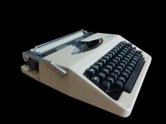 Japon Daiwa Baby Şeritli Daktilo (Çantasında)