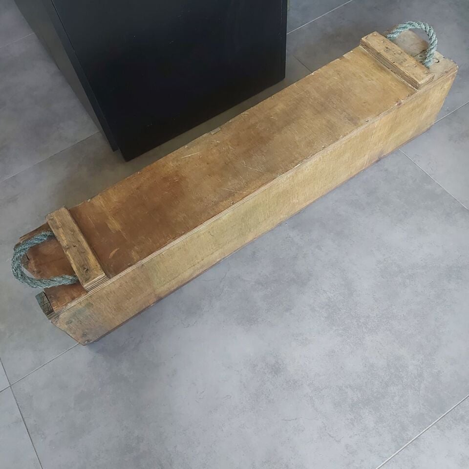 115x22x25 cm. Orjinal Ahşap Sandık