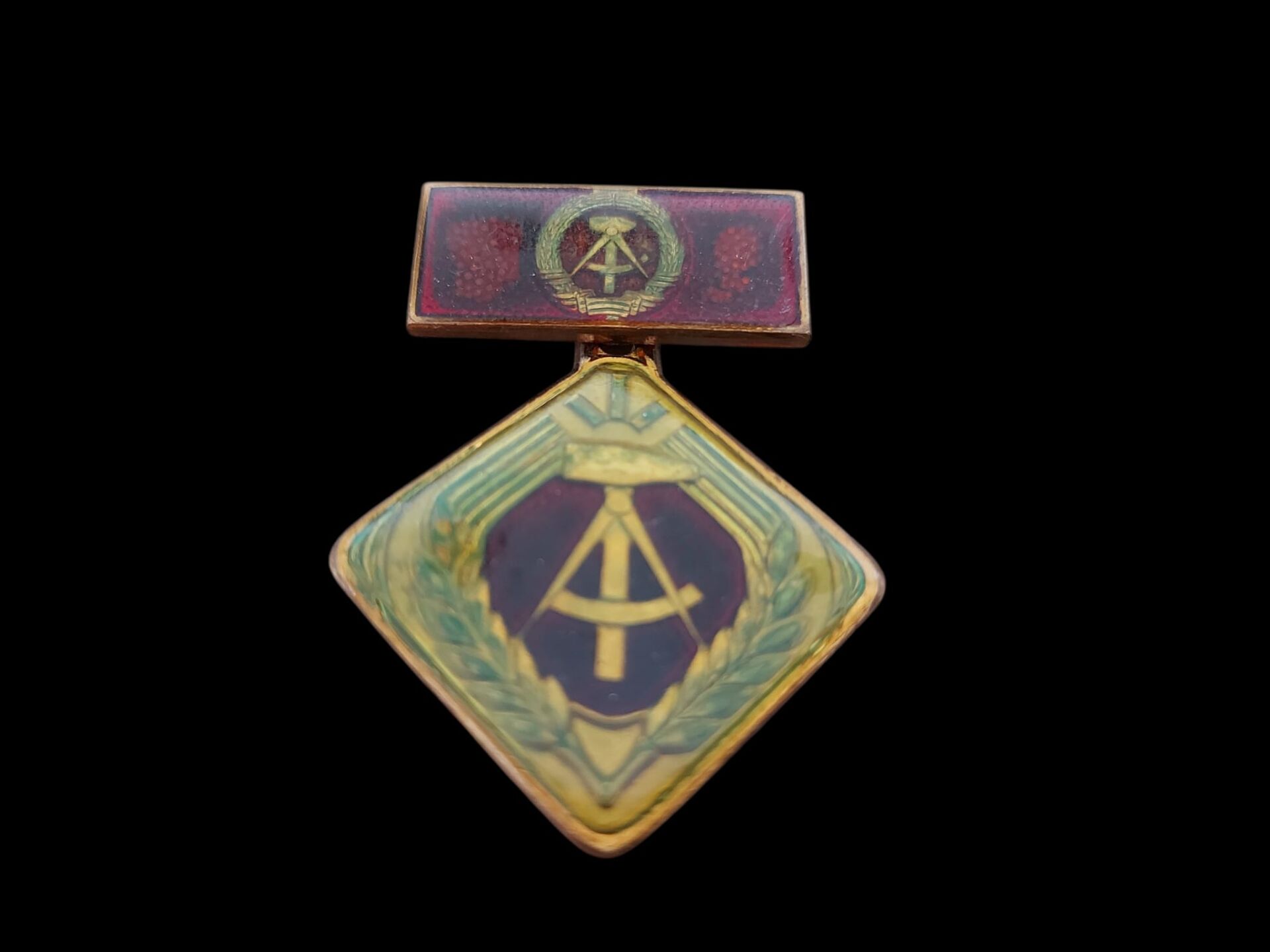 Dou Almanya (DDR) Sosyalist Emek Aktivisti Onur Nişanı