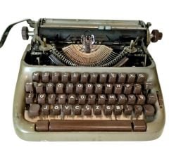 1950-1960'lardan  Çalışır Durumda Optima Elite -3 Daktilo