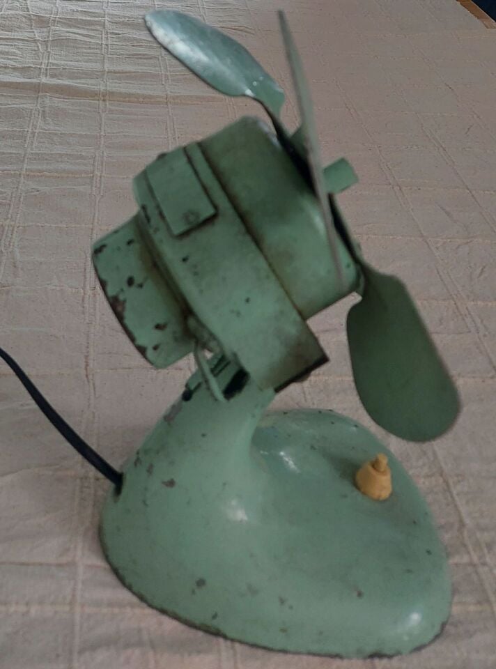 30 cm. Sovyet Üretimi Komple Metal Vantilatör (Çalışır Durumda)