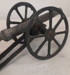 21 cm. El Yapımı Metal Top Arabası