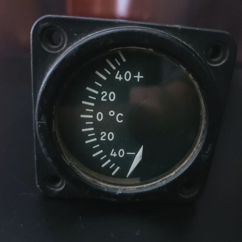 6x6x8,5 cm. OH-13 Helicopter Indicator-16
