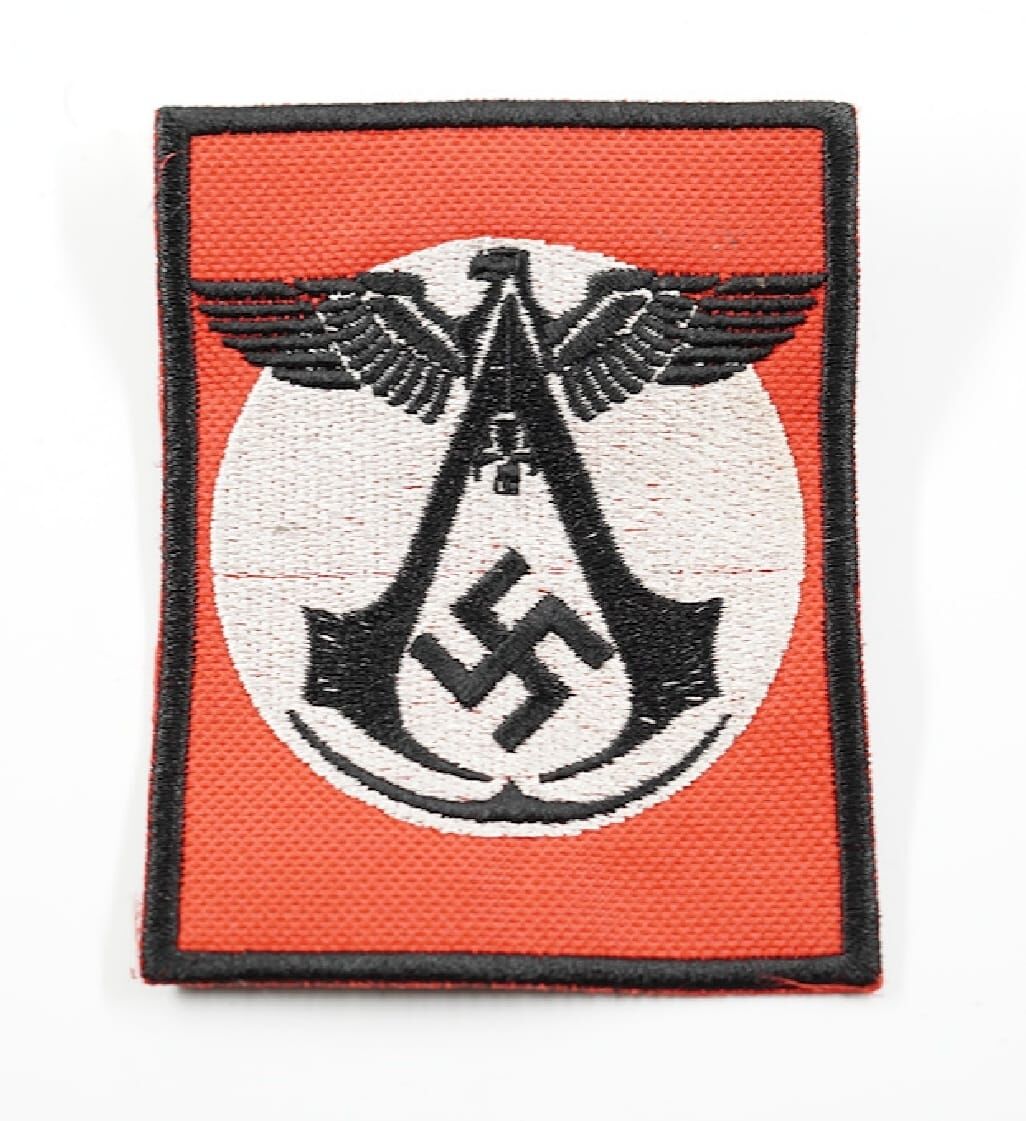 7.5x9.5 cm.Nakış Peç (Arkası İğne Kıskaçlı)