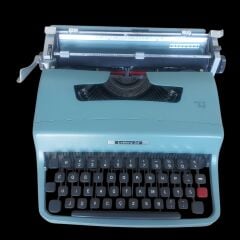 Açık Mavi Renk İtalyan Olivetti Daktilo Çalışır Durumda (Çantasız)