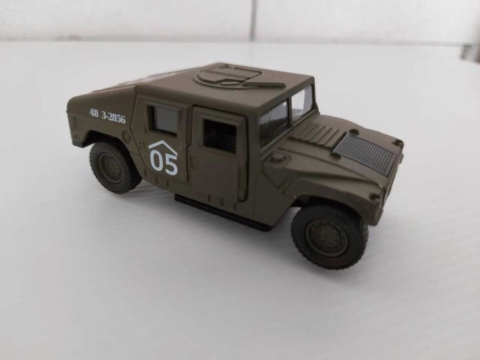 Askeri Hummer Araç 10.5x5x4cm.